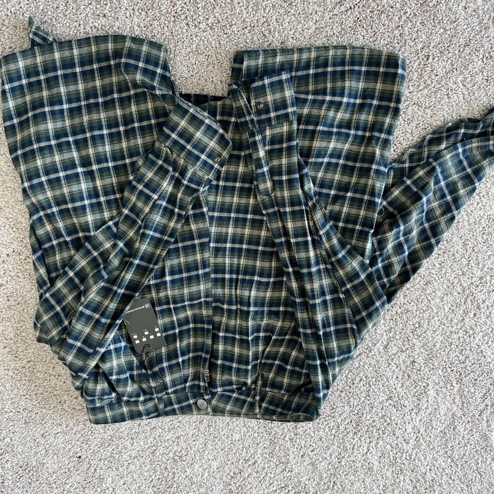 Plaid Shorts w/faux Tie Shirt (Brand: The Vault by Sacha) - Picture 3 of 4